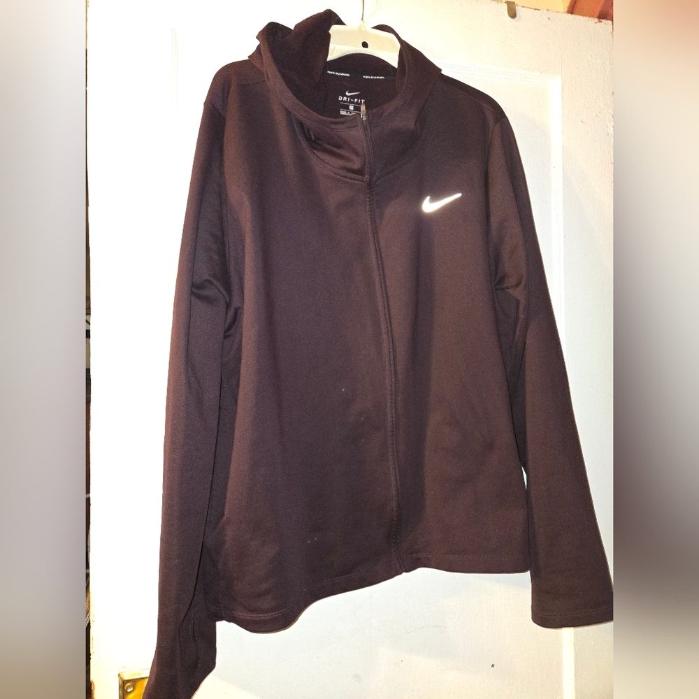 Nike Plus Sized Women's Dri-Fit Fleece Windrunner Full-Zip Hooded Jacket - Picture 1 of 5